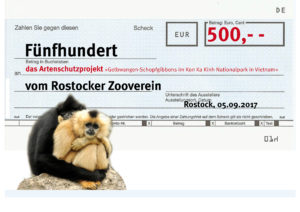 Spendenscheck Gibbon Artenschutzprojekt